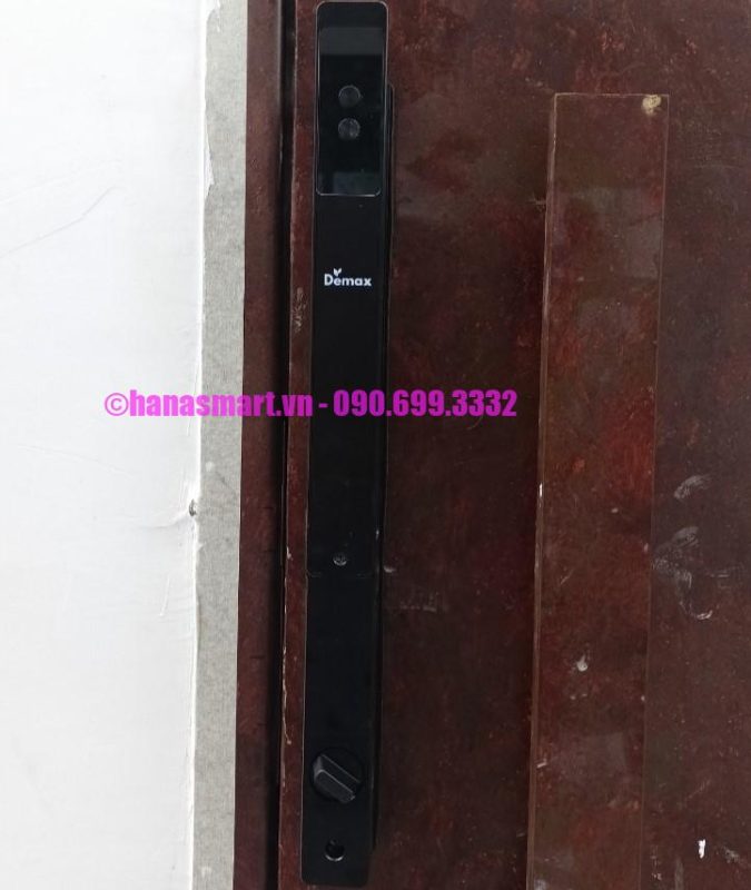 Khóa vân tay DEMAX SL808 BL CNC APP WIFI tiêu chuẩn Đức 18 Khóa vân tay DEMAX SL808 BL CNC APP WIFI tiêu chuẩn Đức