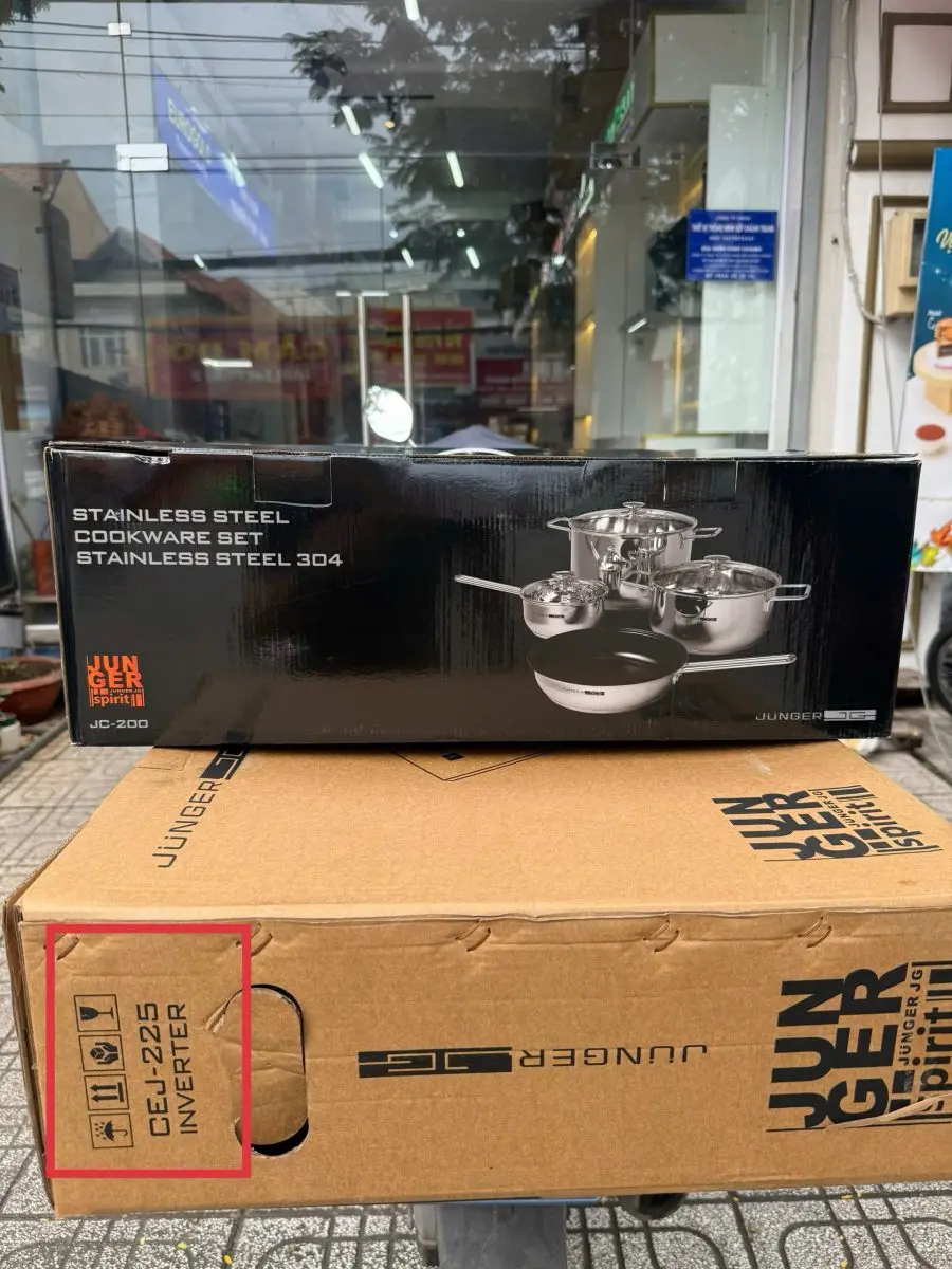 Bếp từ Malloca Skylux MH-885 10 Bếp từ Malloca Skylux MH-885 - 1789119113463 853443701067043056 g7133214914972098518 d5a3a134a6c4aa1718ea9c4c3cb9e788