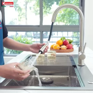 Giá kê đồ đa năng KONOX RM01 4