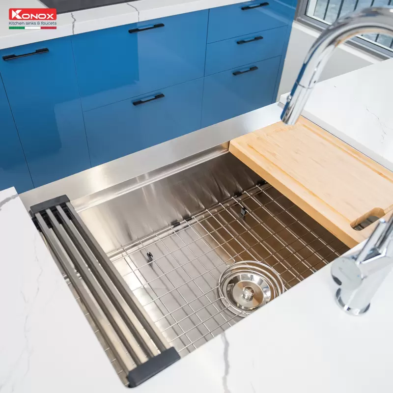 Giá kê đồ đa năng KONOX RM01 15 Giá kê đồ đa năng KONOX RM01 4