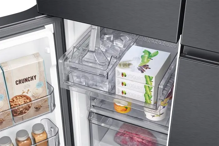 Tủ lạnh Samsung Inverter 648 lít RF59C766FB1/SV - tu lanh samsung inverter 648 lit rf59c766fb1 sv6 700x467 1