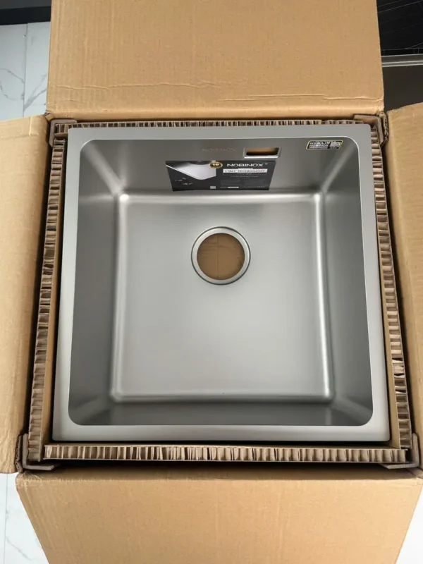 CHẬU RỬA BÁT 1 HỐ NOBINOX ARVO V444 TẶNG KÈM VÒI