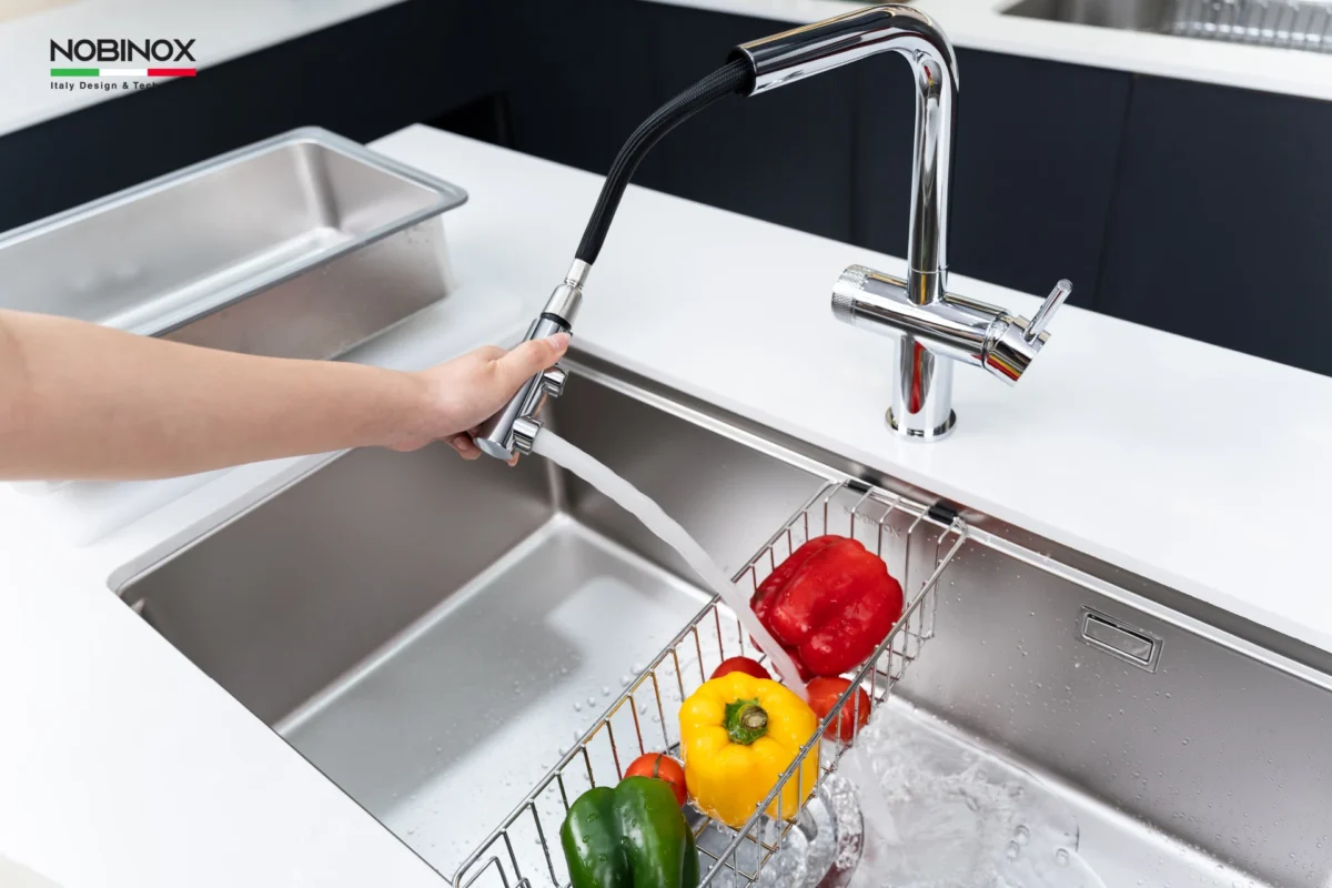 VÒI RỬA BÁT DÂY RÚT 3 ĐƯỜNG NƯỚC NOBINOX MIRA NX333 4 VÒI RỬA BÁT DÂY RÚT 3 ĐƯỜNG NƯỚC NOBINOX MIRA NX333